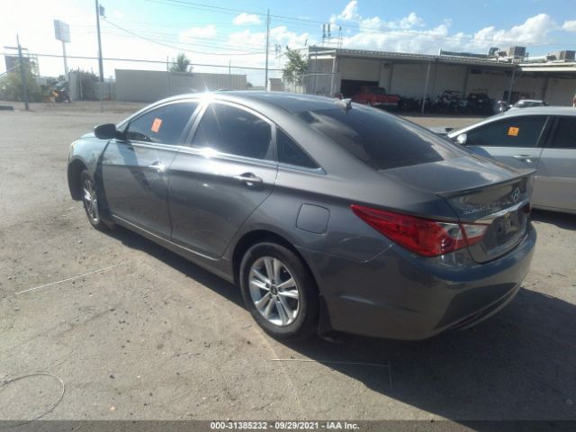 Photo 2 VIN: 5NPEB4AC0DH615673 - HYUNDAI SONATA 