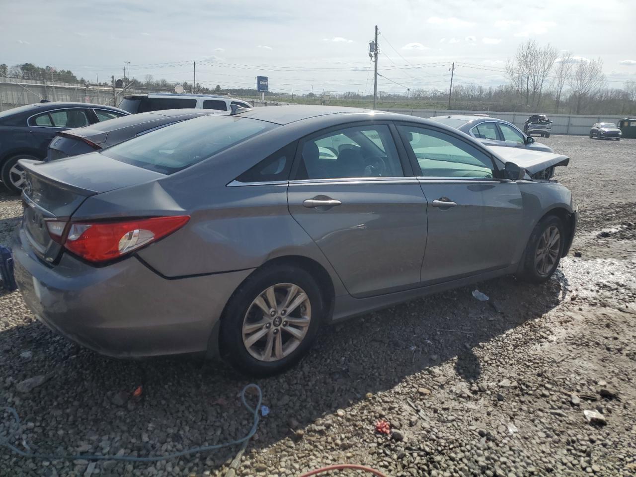 Photo 2 VIN: 5NPEB4AC0DH633817 - HYUNDAI SONATA 