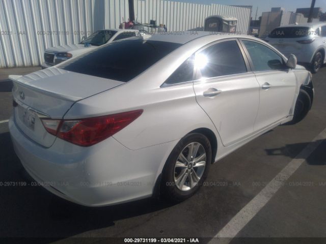 Photo 3 VIN: 5NPEB4AC0DH634160 - HYUNDAI SONATA 