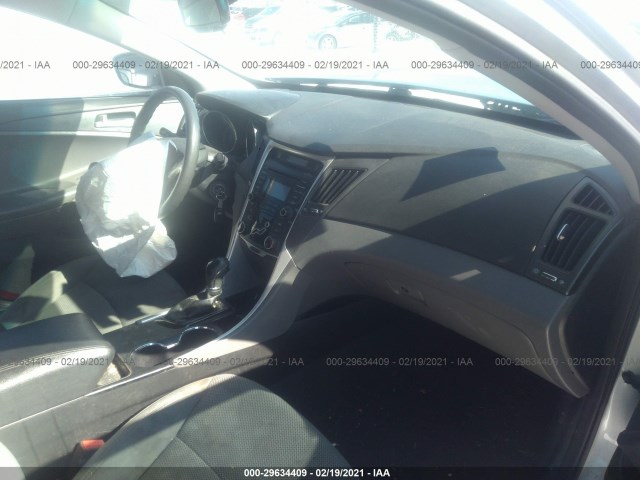 Photo 4 VIN: 5NPEB4AC0DH635146 - HYUNDAI SONATA 