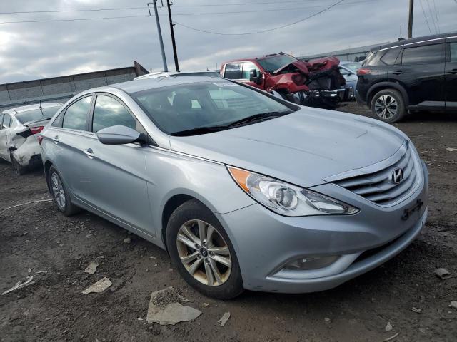 Photo 3 VIN: 5NPEB4AC0DH637947 - HYUNDAI SONATA 