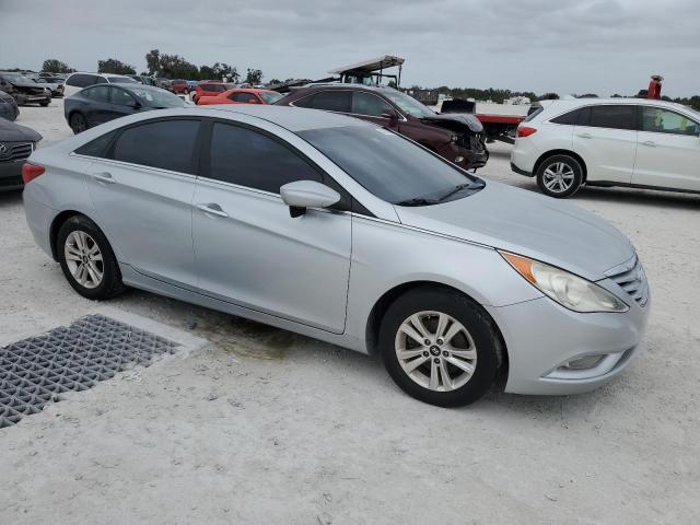 Photo 3 VIN: 5NPEB4AC0DH642792 - HYUNDAI SONATA 