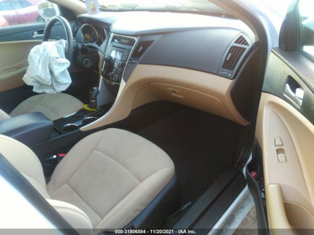 Photo 4 VIN: 5NPEB4AC0DH659155 - HYUNDAI SONATA 