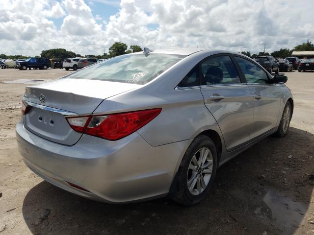 Photo 3 VIN: 5NPEB4AC0DH666090 - HYUNDAI SONATA GLS 