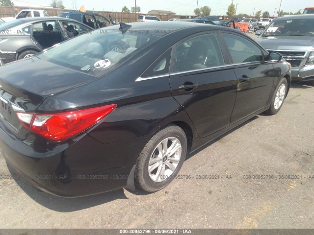 Photo 3 VIN: 5NPEB4AC0DH673847 - HYUNDAI SONATA 