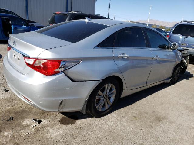 Photo 2 VIN: 5NPEB4AC0DH677722 - HYUNDAI SONATA GLS 