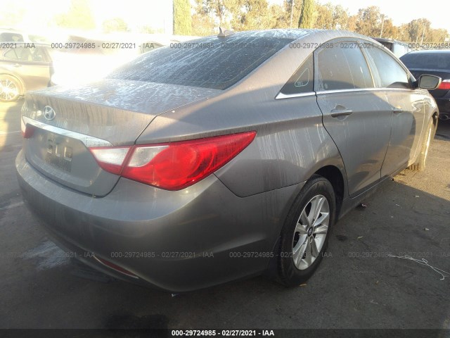 Photo 3 VIN: 5NPEB4AC0DH690860 - HYUNDAI SONATA 