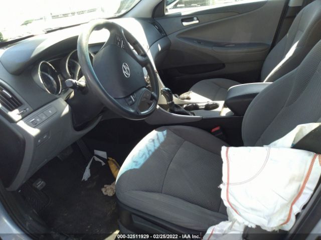 Photo 4 VIN: 5NPEB4AC0DH704935 - HYUNDAI SONATA 