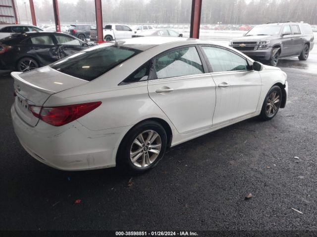 Photo 3 VIN: 5NPEB4AC0DH717314 - HYUNDAI SONATA 