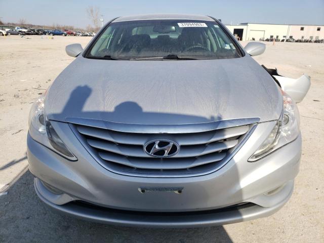 Photo 4 VIN: 5NPEB4AC0DH717927 - HYUNDAI SONATA GLS 