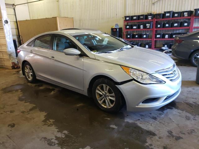 Photo 3 VIN: 5NPEB4AC0DH720472 - HYUNDAI SONATA 