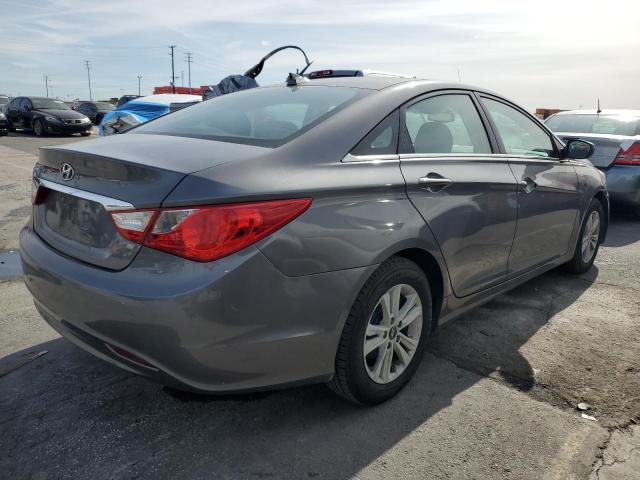 Photo 2 VIN: 5NPEB4AC0DH732573 - HYUNDAI SONATA GLS 