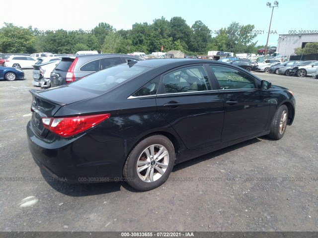 Photo 3 VIN: 5NPEB4AC0DH732864 - HYUNDAI SONATA 