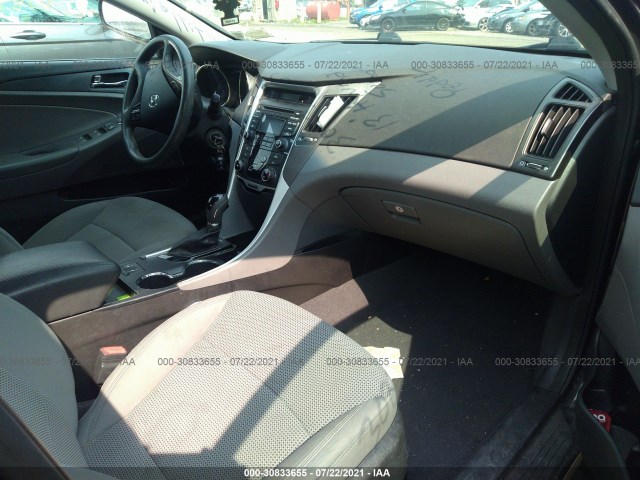 Photo 4 VIN: 5NPEB4AC0DH732864 - HYUNDAI SONATA 