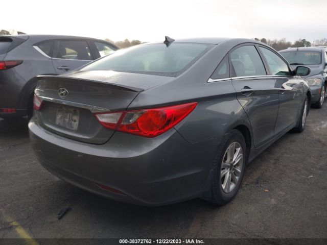 Photo 3 VIN: 5NPEB4AC0DH733772 - HYUNDAI SONATA 