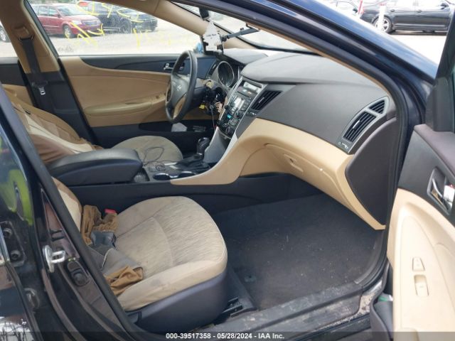 Photo 4 VIN: 5NPEB4AC0DH735702 - HYUNDAI SONATA 