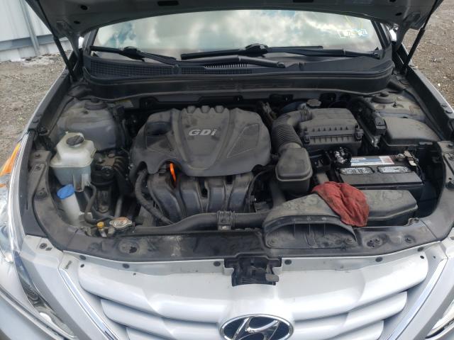 Photo 6 VIN: 5NPEB4AC0DH737482 - HYUNDAI SONATA GLS 