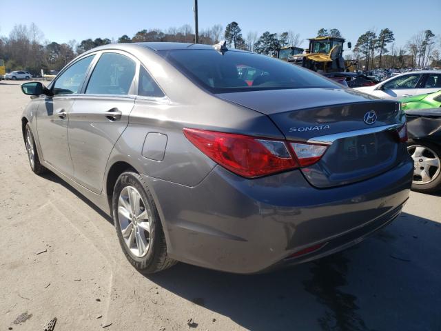 Photo 2 VIN: 5NPEB4AC0DH740401 - HYUNDAI SONATA GLS 