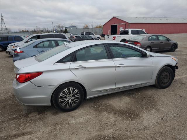 Photo 2 VIN: 5NPEB4AC0DH744741 - HYUNDAI SONATA GLS 