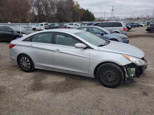 Photo 3 VIN: 5NPEB4AC0DH744741 - HYUNDAI SONATA GLS 