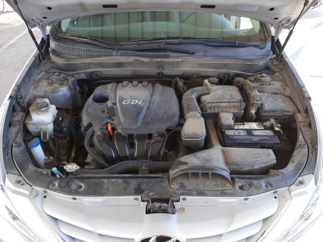 Photo 6 VIN: 5NPEB4AC0DH746103 - HYUNDAI SONATA 