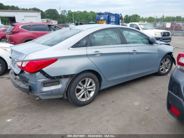 Photo 3 VIN: 5NPEB4AC0DH748451 - HYUNDAI SONATA 