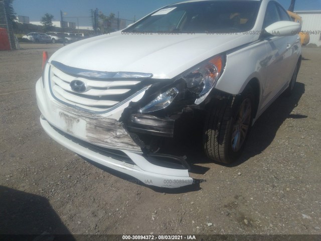 Photo 5 VIN: 5NPEB4AC0DH749082 - HYUNDAI SONATA 