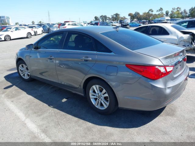 Photo 2 VIN: 5NPEB4AC0DH753097 - HYUNDAI SONATA 