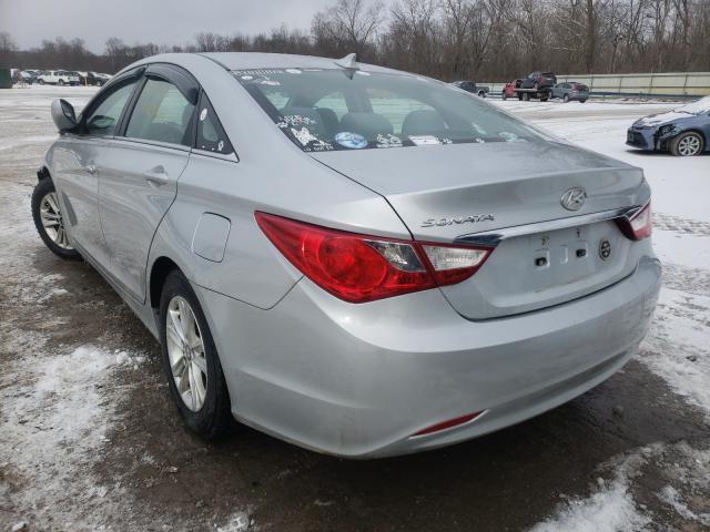 Photo 2 VIN: 5NPEB4AC0DH754847 - HYUNDAI SONATA GLS 