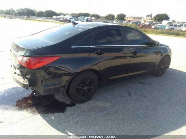 Photo 3 VIN: 5NPEB4AC0DH756078 - HYUNDAI SONATA 