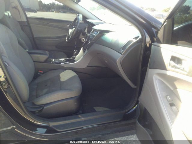 Photo 4 VIN: 5NPEB4AC0DH756078 - HYUNDAI SONATA 