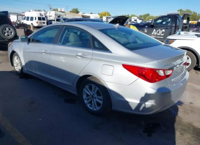 Photo 2 VIN: 5NPEB4AC0DH759613 - HYUNDAI SONATA 