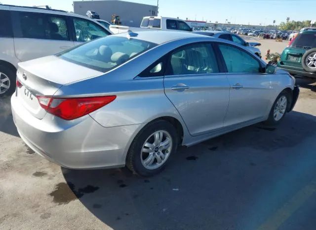 Photo 3 VIN: 5NPEB4AC0DH759613 - HYUNDAI SONATA 