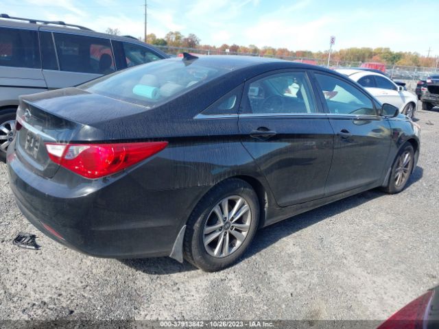 Photo 3 VIN: 5NPEB4AC0DH770482 - HYUNDAI SONATA 