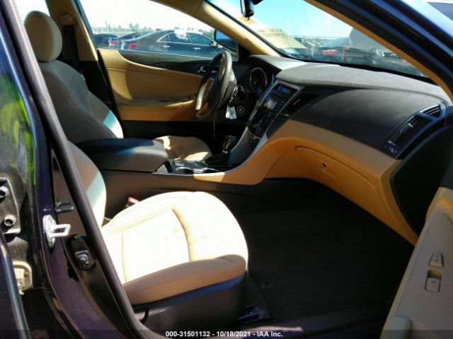 Photo 4 VIN: 5NPEB4AC0DH772068 - HYUNDAI SONATA 