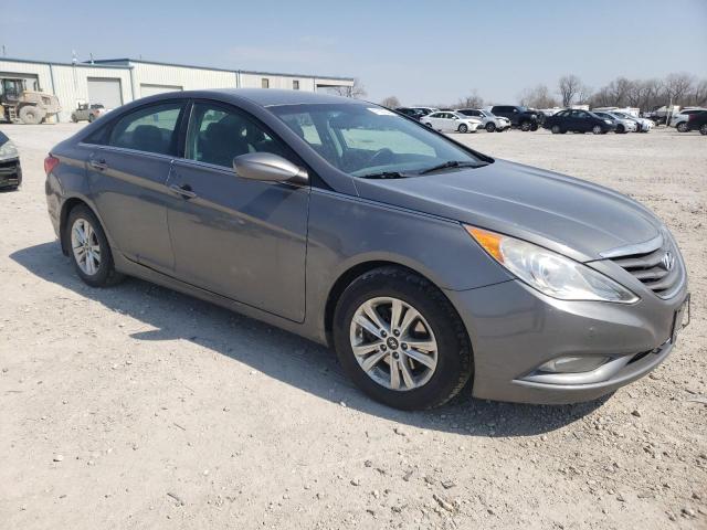 Photo 3 VIN: 5NPEB4AC0DH784656 - HYUNDAI SONATA GLS 