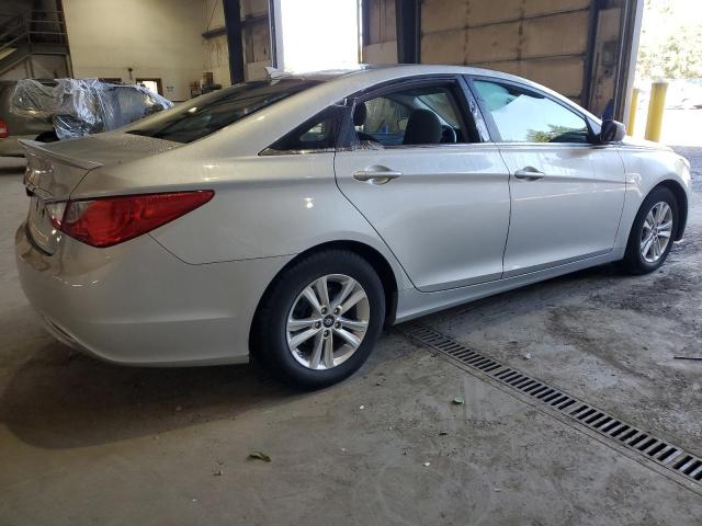 Photo 2 VIN: 5NPEB4AC0DH790327 - HYUNDAI SONATA GLS 