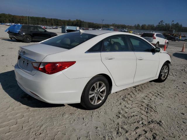 Photo 2 VIN: 5NPEB4AC0DH798329 - HYUNDAI SONATA GLS 