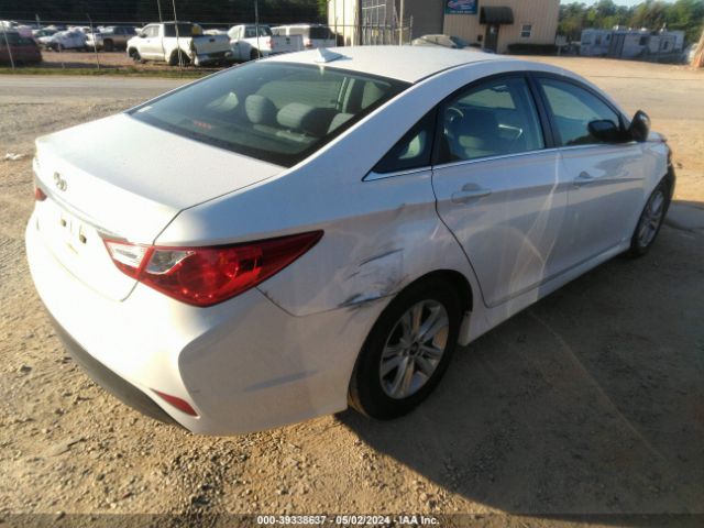 Photo 3 VIN: 5NPEB4AC0EH835980 - HYUNDAI SONATA 