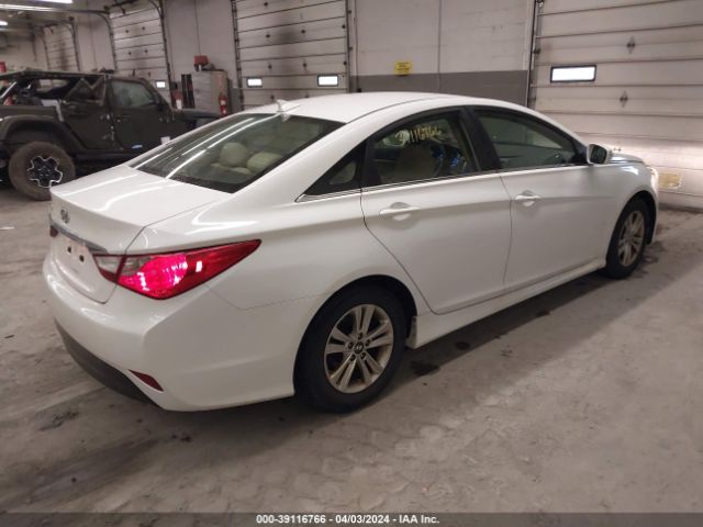 Photo 3 VIN: 5NPEB4AC0EH837132 - HYUNDAI SONATA 