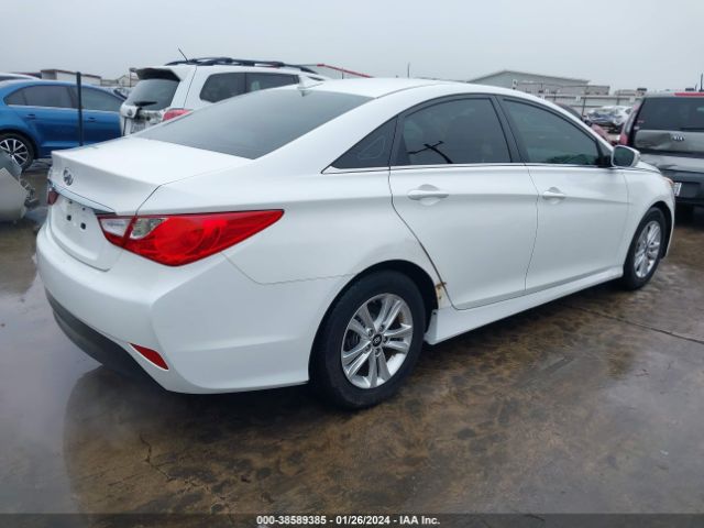 Photo 3 VIN: 5NPEB4AC0EH855811 - HYUNDAI SONATA 