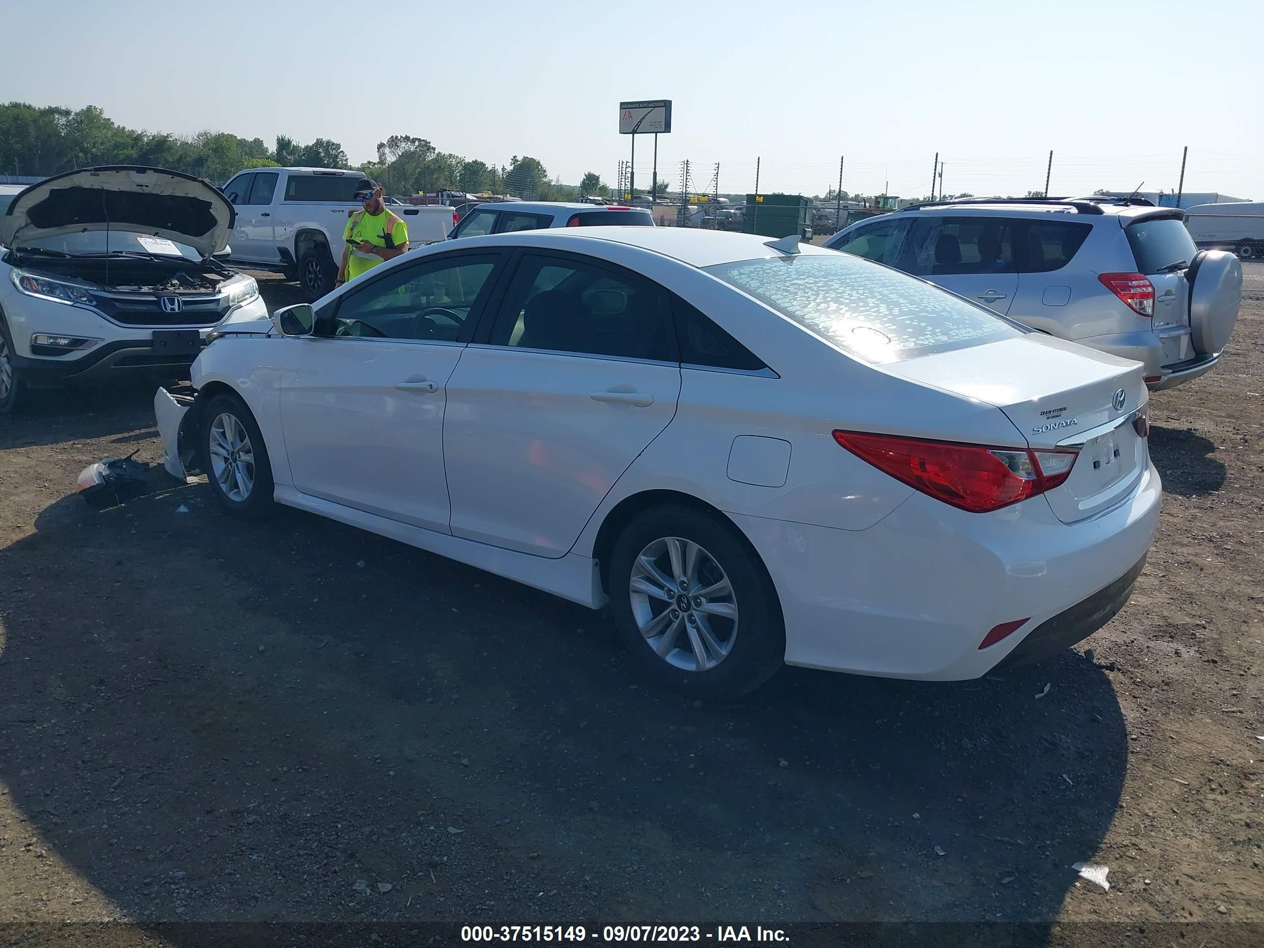 Photo 2 VIN: 5NPEB4AC0EH859406 - HYUNDAI SONATA 