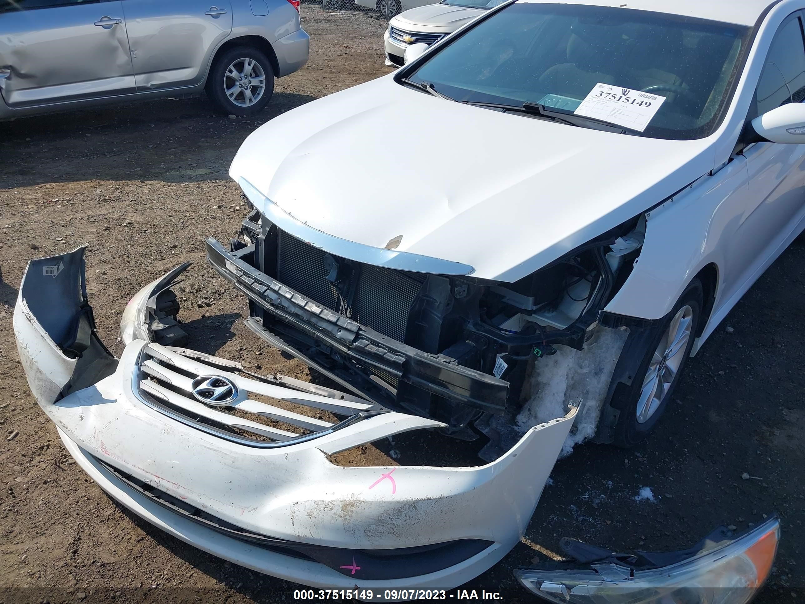 Photo 5 VIN: 5NPEB4AC0EH859406 - HYUNDAI SONATA 