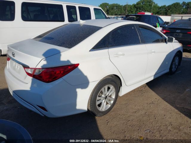 Photo 3 VIN: 5NPEB4AC0EH873421 - HYUNDAI SONATA 