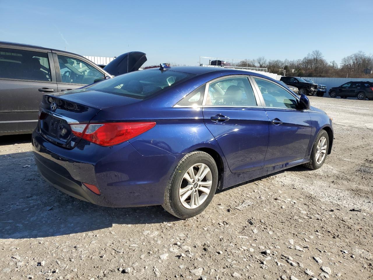 Photo 2 VIN: 5NPEB4AC0EH892177 - HYUNDAI SONATA 