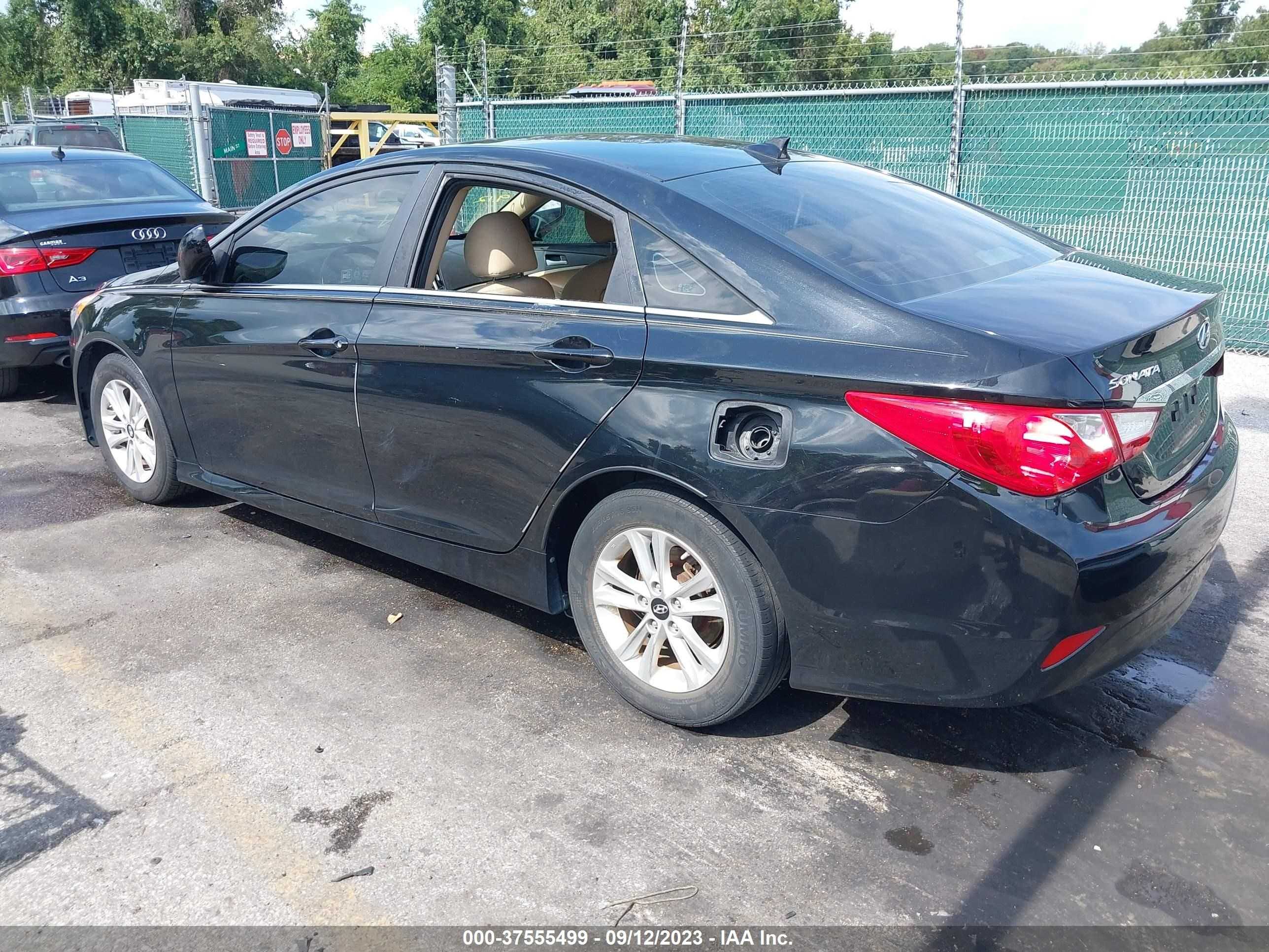 Photo 2 VIN: 5NPEB4AC0EH905347 - HYUNDAI SONATA 