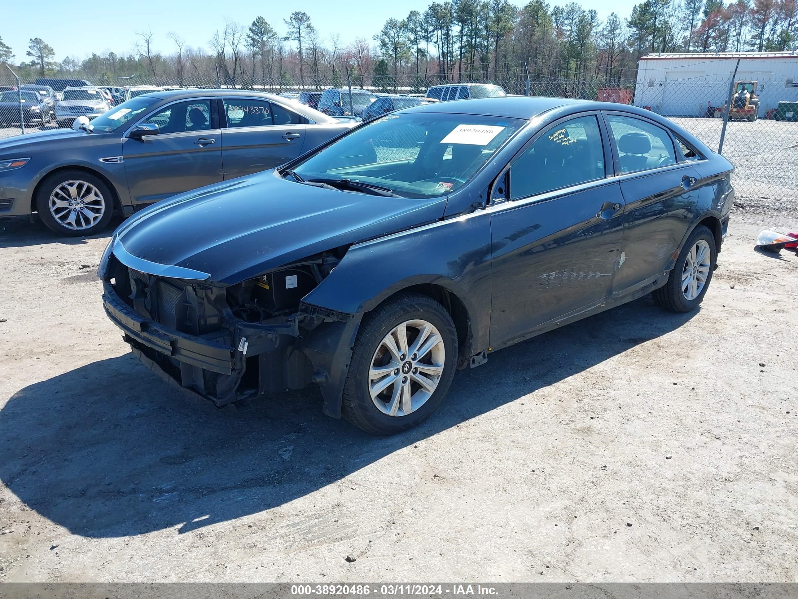 Photo 1 VIN: 5NPEB4AC0EH921015 - HYUNDAI SONATA 