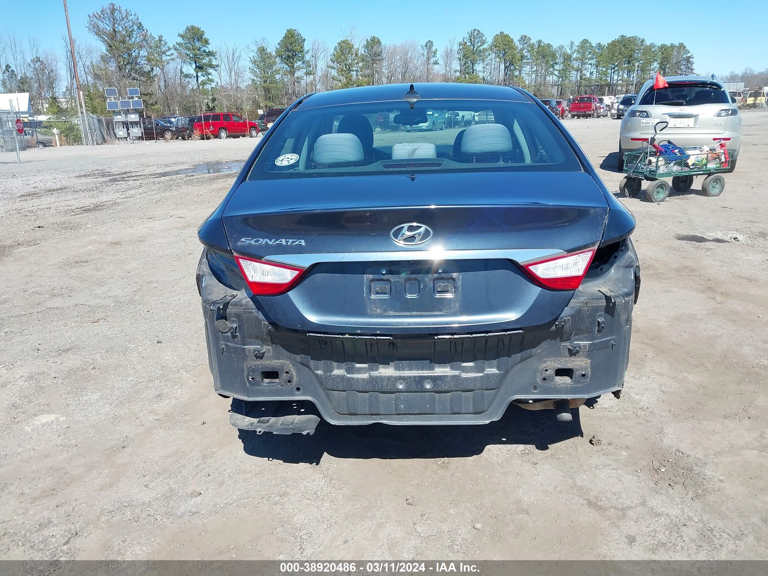 Photo 16 VIN: 5NPEB4AC0EH921015 - HYUNDAI SONATA 