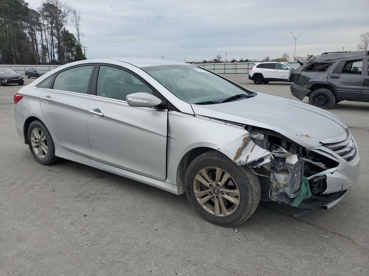 Photo 3 VIN: 5NPEB4AC0EH925694 - HYUNDAI SONATA 