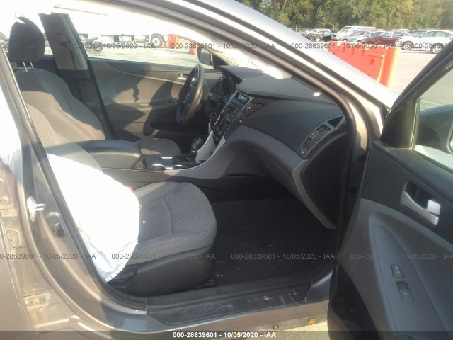 Photo 4 VIN: 5NPEB4AC0EH930443 - HYUNDAI SONATA 